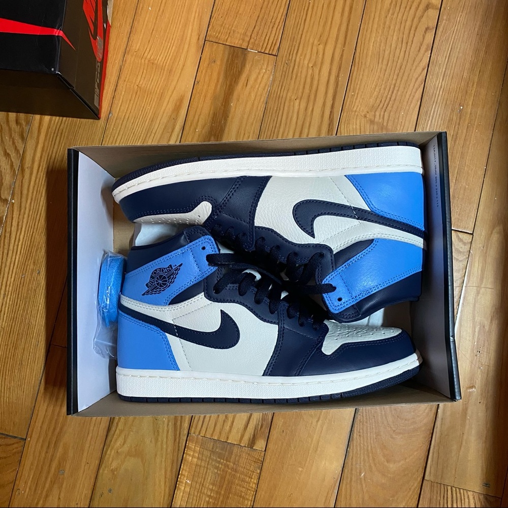 Jordan 1 high obsidian UNC
